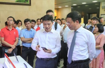 VinSmart phát triển điện thoại 5G tích hợp bảo mật điện toán lượng tử VinSmart phát triển điện thoại 5G tích hợp bảo mật điện toán lượng tử