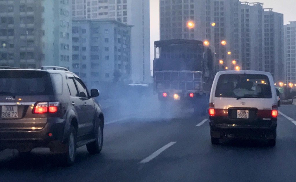 Giảm ô nhiễm không khí: nên bắt đầu từ giao thông Giảm ô nhiễm không khí bắt đầu từ giao thông