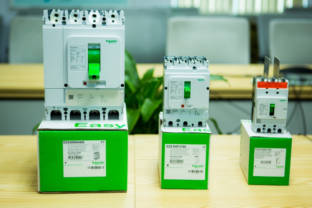 Schneider Electric ra mắt bộ giải pháp EasyPact cho nhà sản xuất tủ điện