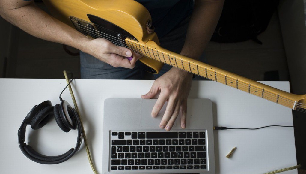7 trang web và ứng dụng tự học guitar hiệu quả từ cơ bản đến nâng cao