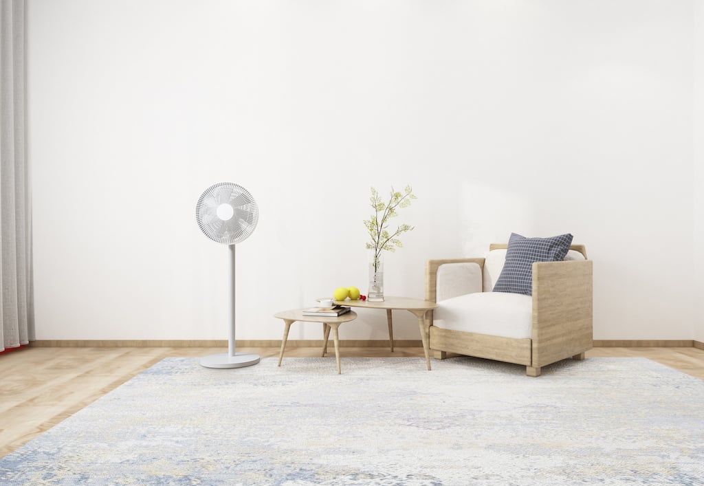 Xiaomi Mi 10T Pro ra mắt cùng 3 thiết bị thuộc hệ sinh thái Mi Quạt đứng Mi Smart Standing Fan 1C