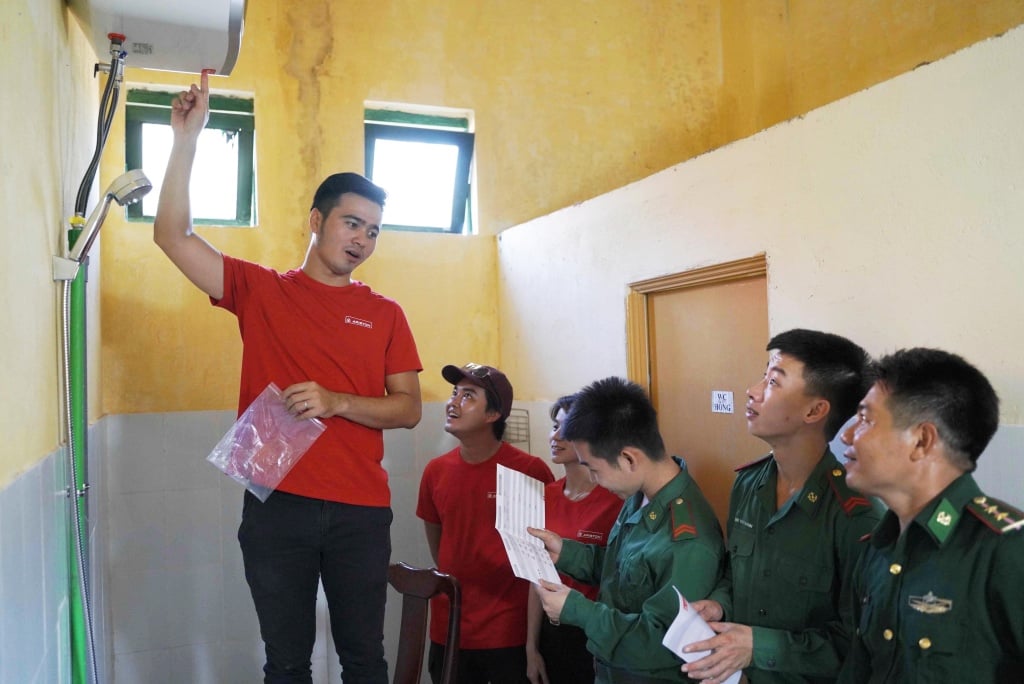 Chặng 2 hành trình xuyên Việt đã đến huyện biên giới Ea Súp Chặng 2 hành trình xuyên Việt đã đến huyện biên giới Ea Súp