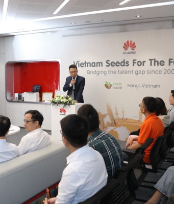 Huawei Việt Nam khai mạc Chương trình Đào tạo Hạt giống Viễn thông Tương lai 2020