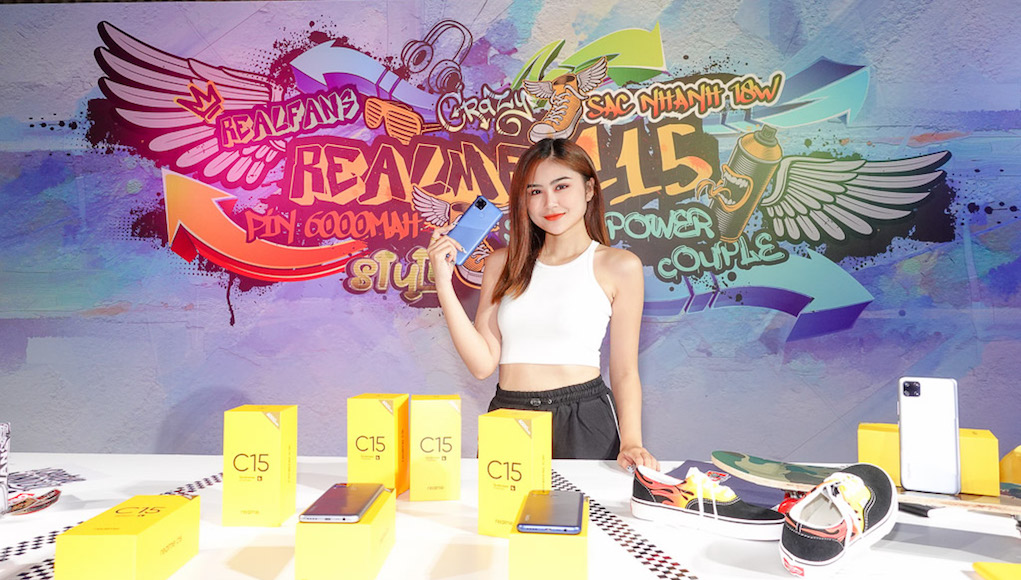 Realme C15 ra mắt tại sự kiện tri ân realfans, giá 4,2 triệu đồng