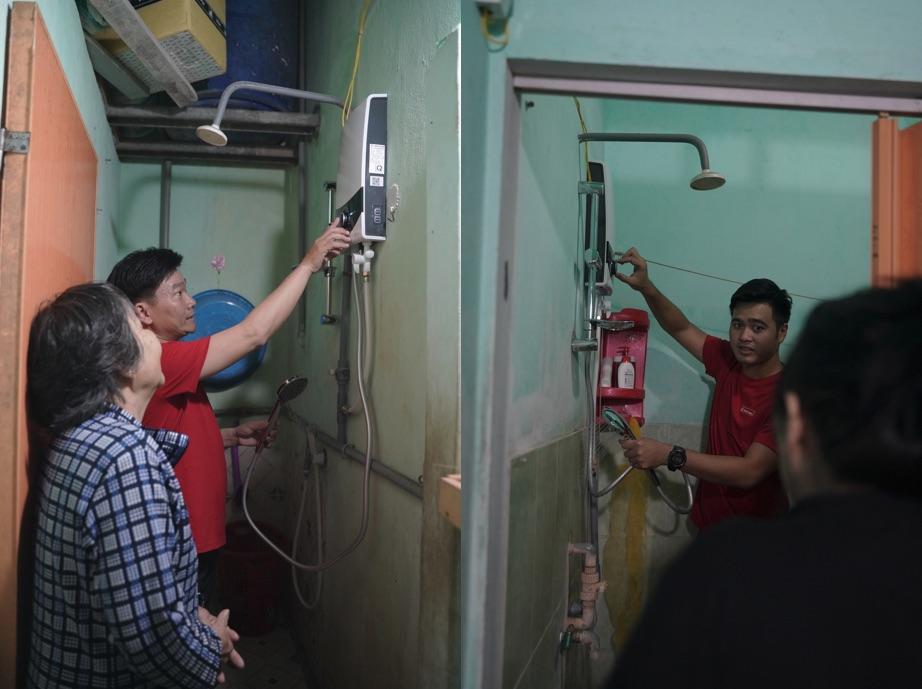 Biệt đội Ariston mang một cái Tết trọn vẹn hơn đến đồng bào miền Trung Biệt đội Ariston mang một cái Tết trọn vẹn hơn đến đồng bào miền Trung