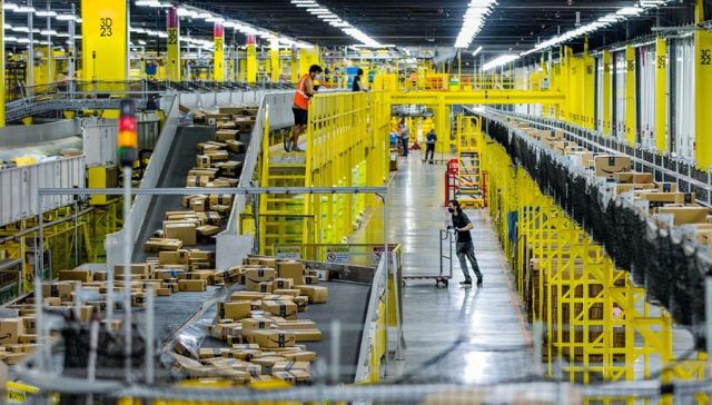 Amazon đã trở thành doanh nghiệp nghìn tỷ USD như thế nào? Amazon đã trở thành doanh nghiệp nghìn tỷ USD như thế nào?