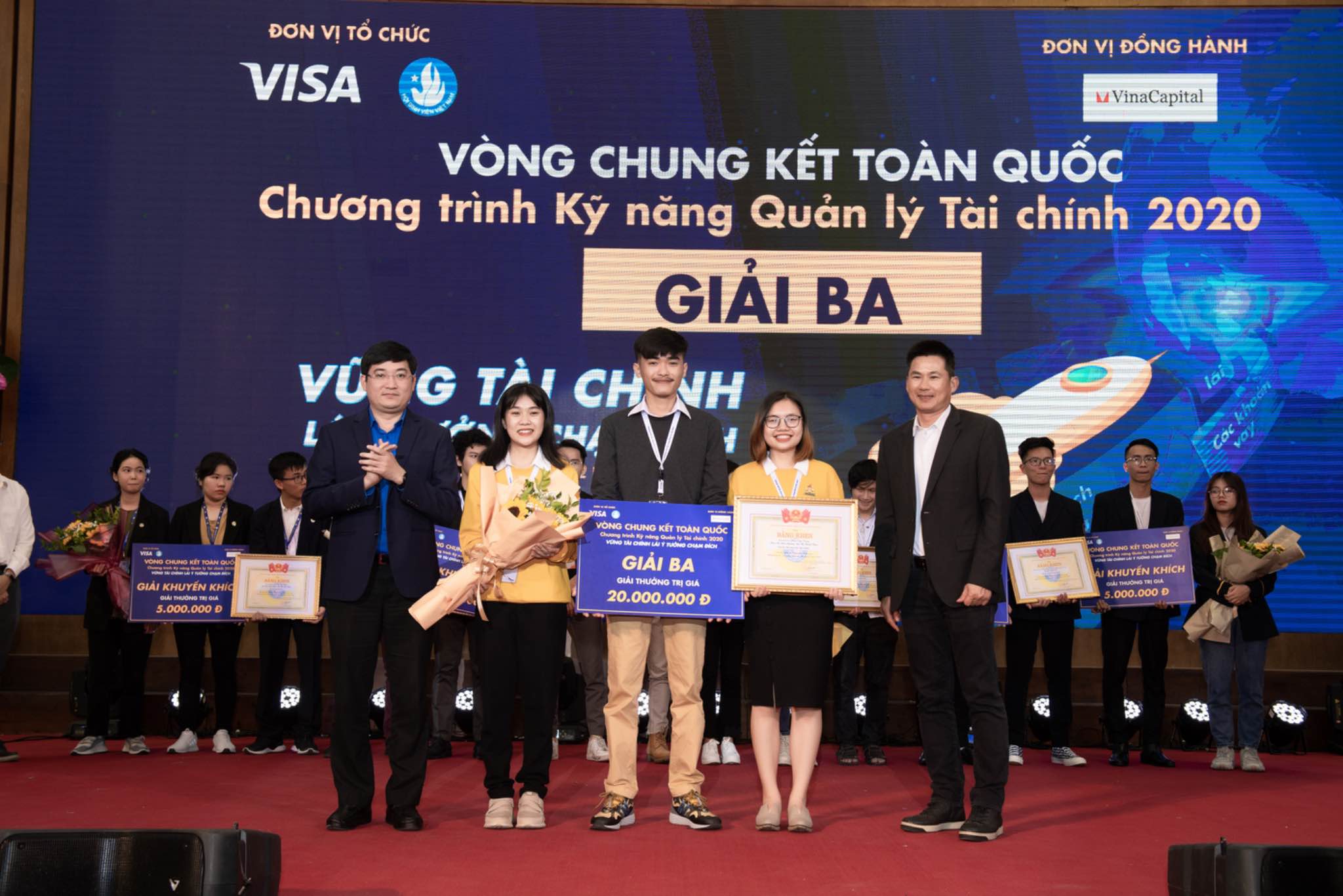 Chung kết chương trình kỹ năng quản lý tài chính 2020 Đêm Chung kết Chương trình Kỹ năng Quản lý Tài chính 2020