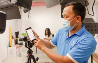 Tìm hiểu công nghệ livestream cùng các nhà bán hàng trên Lazada