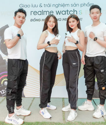 Mở hộp Realme Watch S và công bố chương trình Flash Sale 12/12