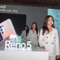 OPPO Reno5 chính thức ra mắt với hai màu, giá 8,7 triệu đồng