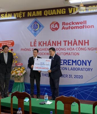 Rockwell Automation tài trợ hơn 7 tỉ đồng cho đại học Cần Thơ