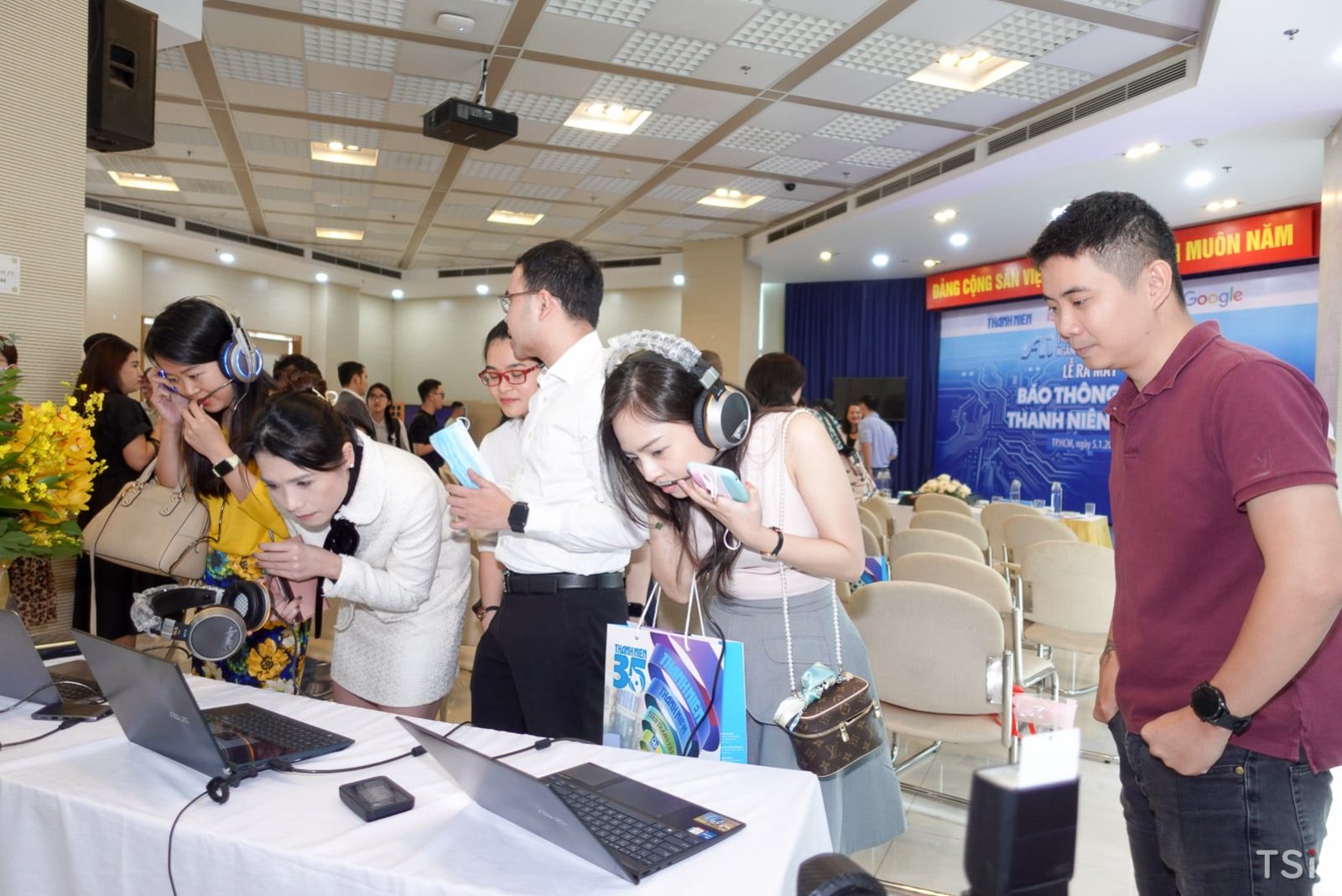 Báo Thanh Niên ra mắt trải nghiệm tương tác dựa trên AI hoàn toàn mới