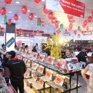 FPT Shop khai trương 30 Trung tâm laptop, lên kệ Surface Pro 7
