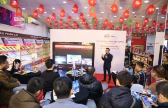 FPT Shop khai trương 30 Trung tâm laptop, lên kệ Surface Pro 7 FPT Shop khai trương 30 Trung tâm laptop, lên kệ Surface Pro 7