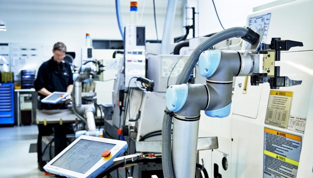Universal Robots kêu gọi thúc đẩy tự động hóa rô bốt Universal Robots kêu gọi thúc đẩy tự động hóa rô bốt