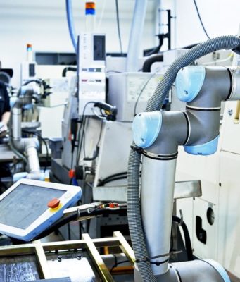 Universal Robots kêu gọi thúc đẩy tự động hóa rô bốt