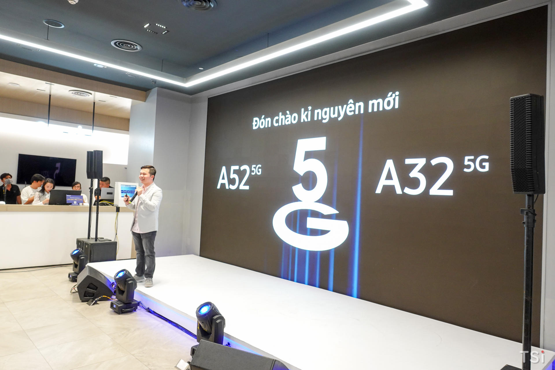 Samsung chính thức ra mắt Galaxy A52 | A72 tại Việt Nam