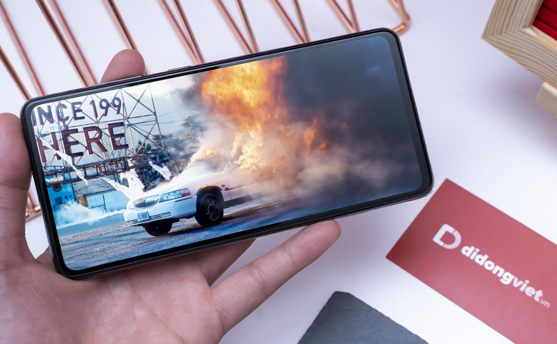 Di Động Việt mở bán Galaxy A52 và A72, giá từ 7,99 triệu Di Động Việt mở bán Galaxy A52 và A72, giá từ 7,99 triệu