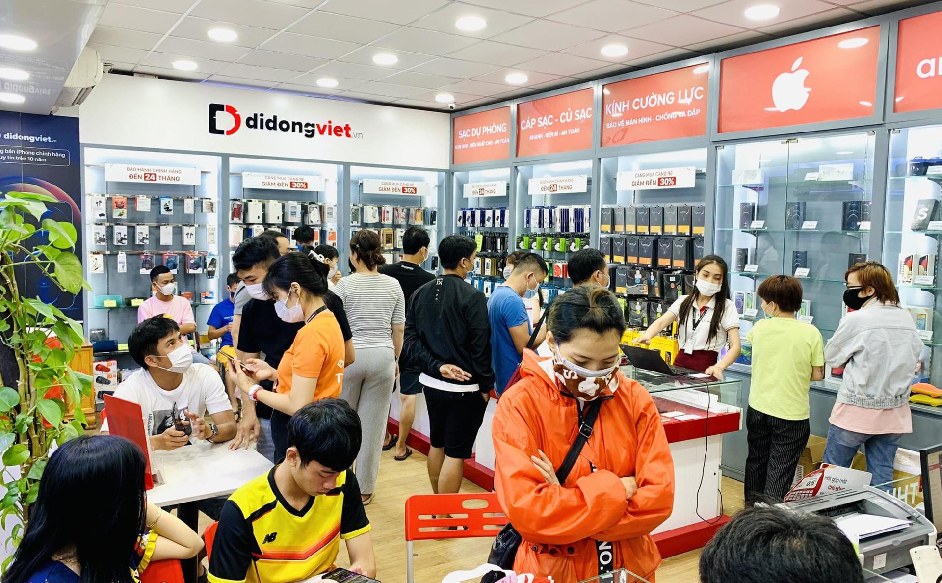 Di Động Việt mở bán Galaxy A52 và A72, giá từ 7,99 triệu Di Động Việt mở bán Galaxy A52 và A72, giá từ 7,99 triệu
