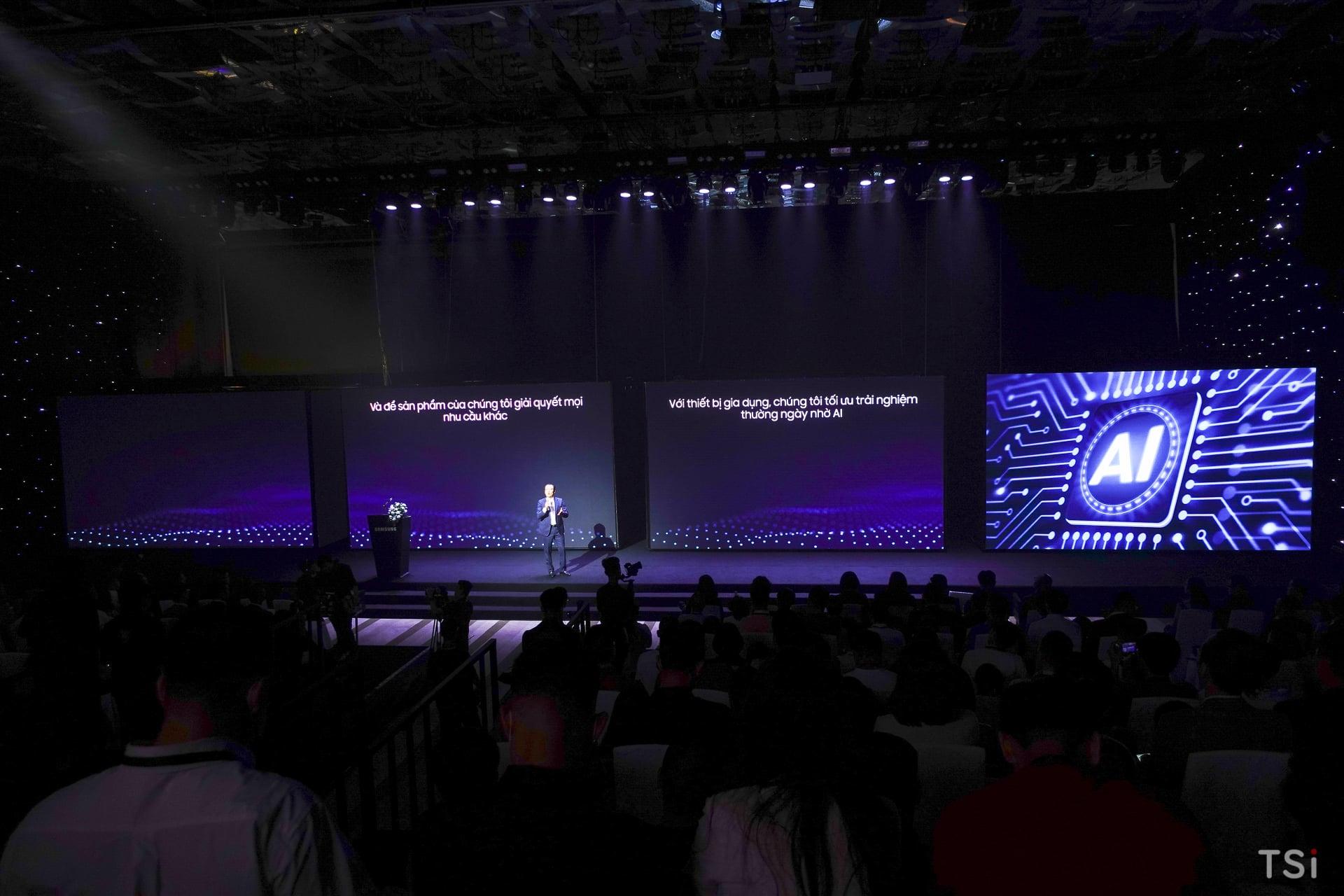 Ra mắt TV Samsung Micro LED 2021 tại sự kiện 'tuyệt tác công nghệ'