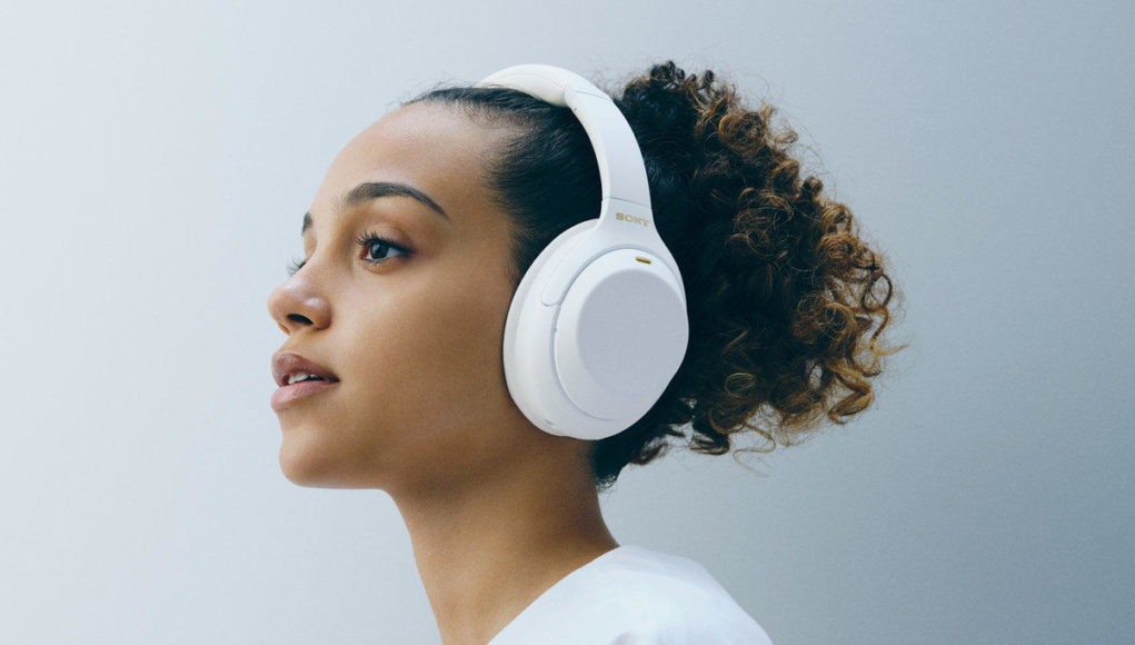 Sony ra mắt tai nghe WH-1000XM4 Silent White bản giới hạn