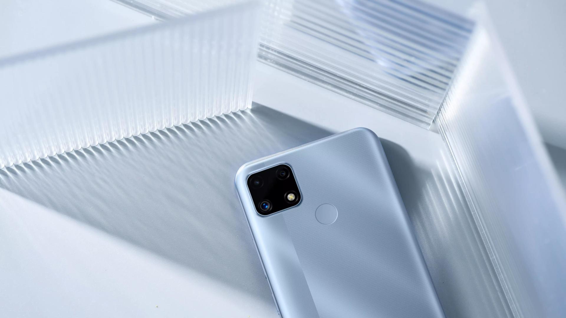 Realme C25 giá 4,69 triệu, lên kệ từ 17/4 với ưu đãi 300.000VND