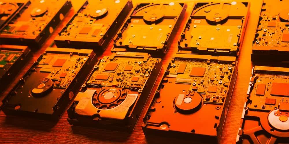 'Thợ đào' Trung Quốc đổ xô tích trữ ổ SSD