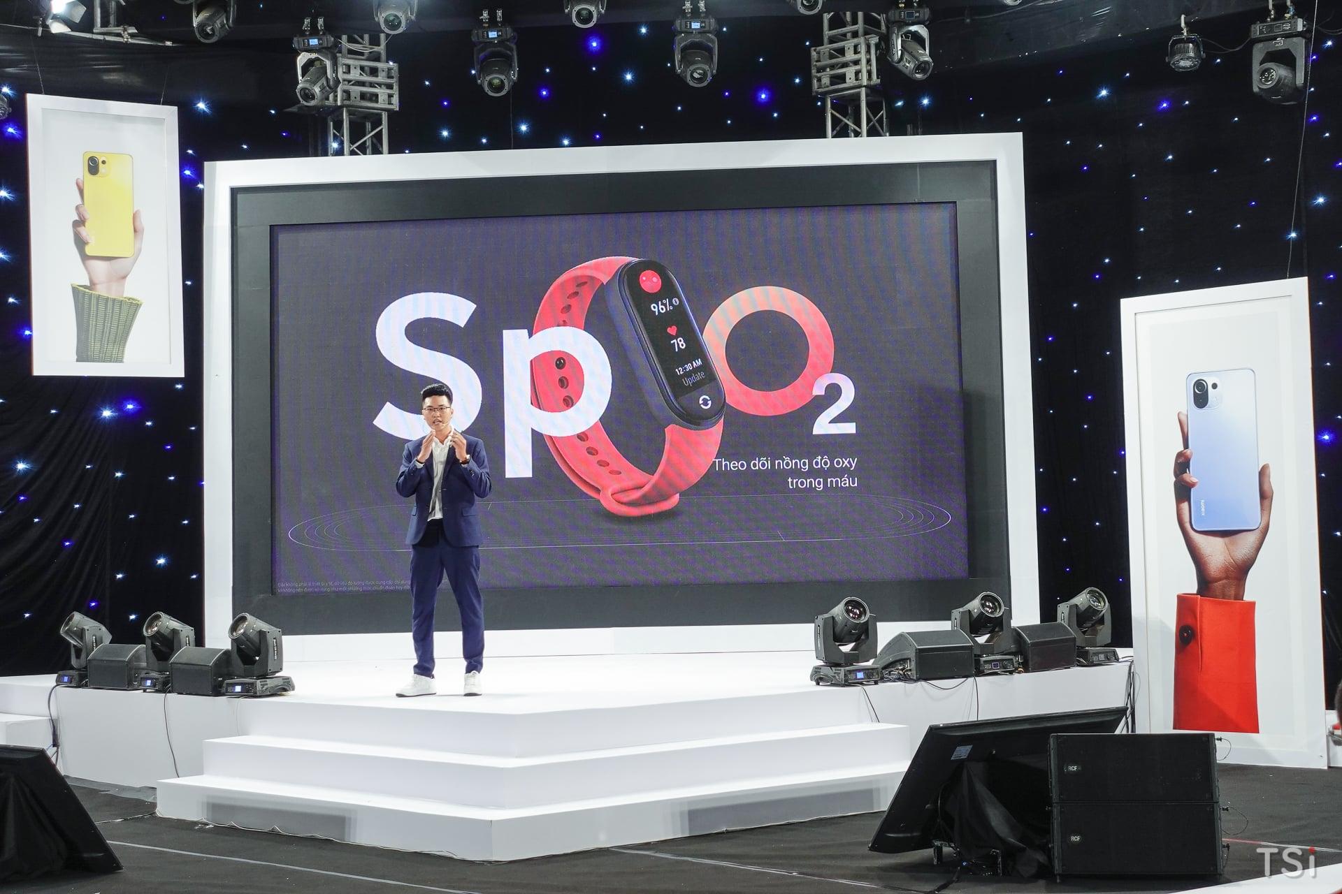 Xiaomi chính thức ra mắt Mi 11 Lite | Mi 11 Lite 5G cùng Mi Smart Band 6