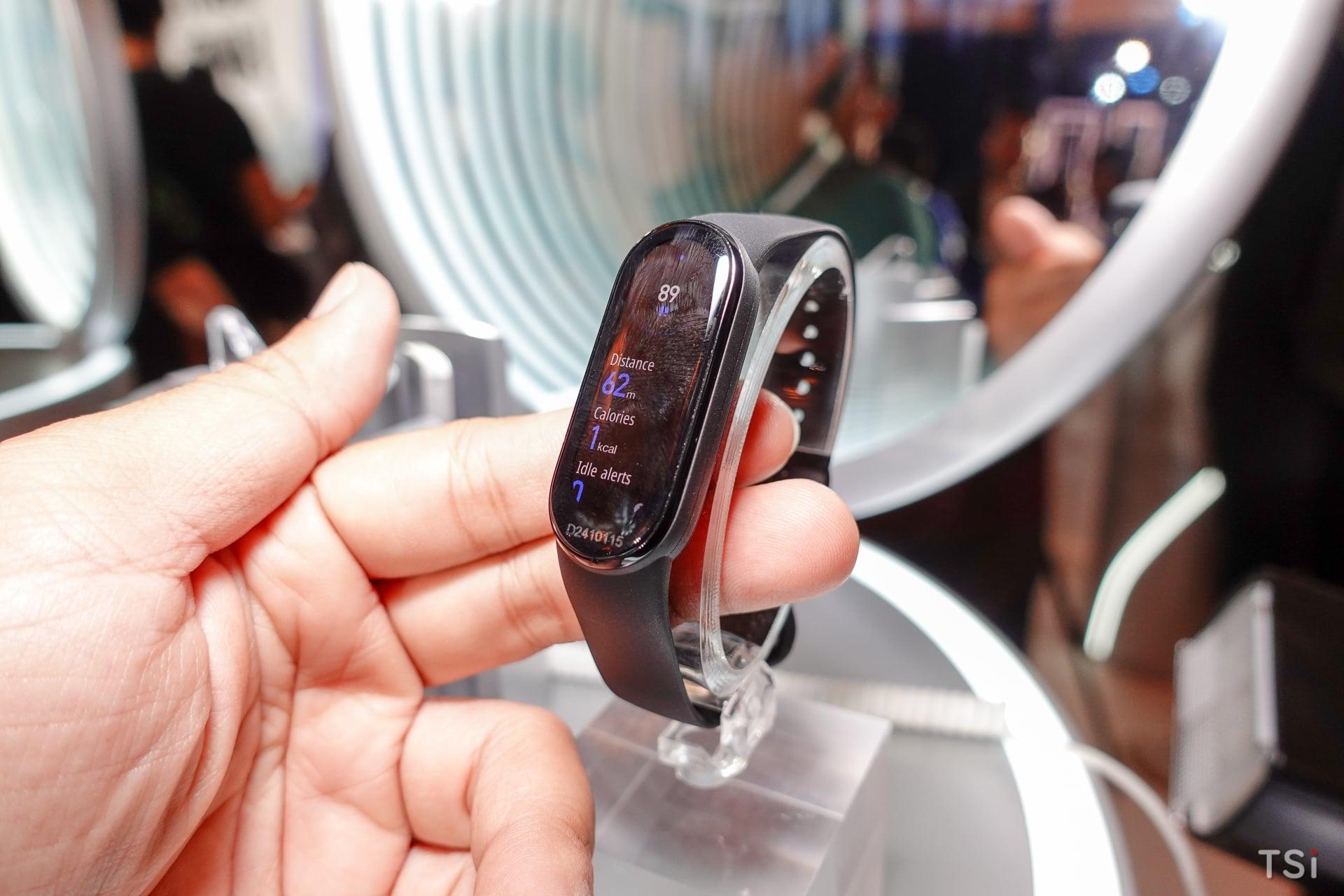 Xiaomi chính thức ra mắt Mi 11 Lite | Mi 11 Lite 5G cùng Mi Smart Band 6