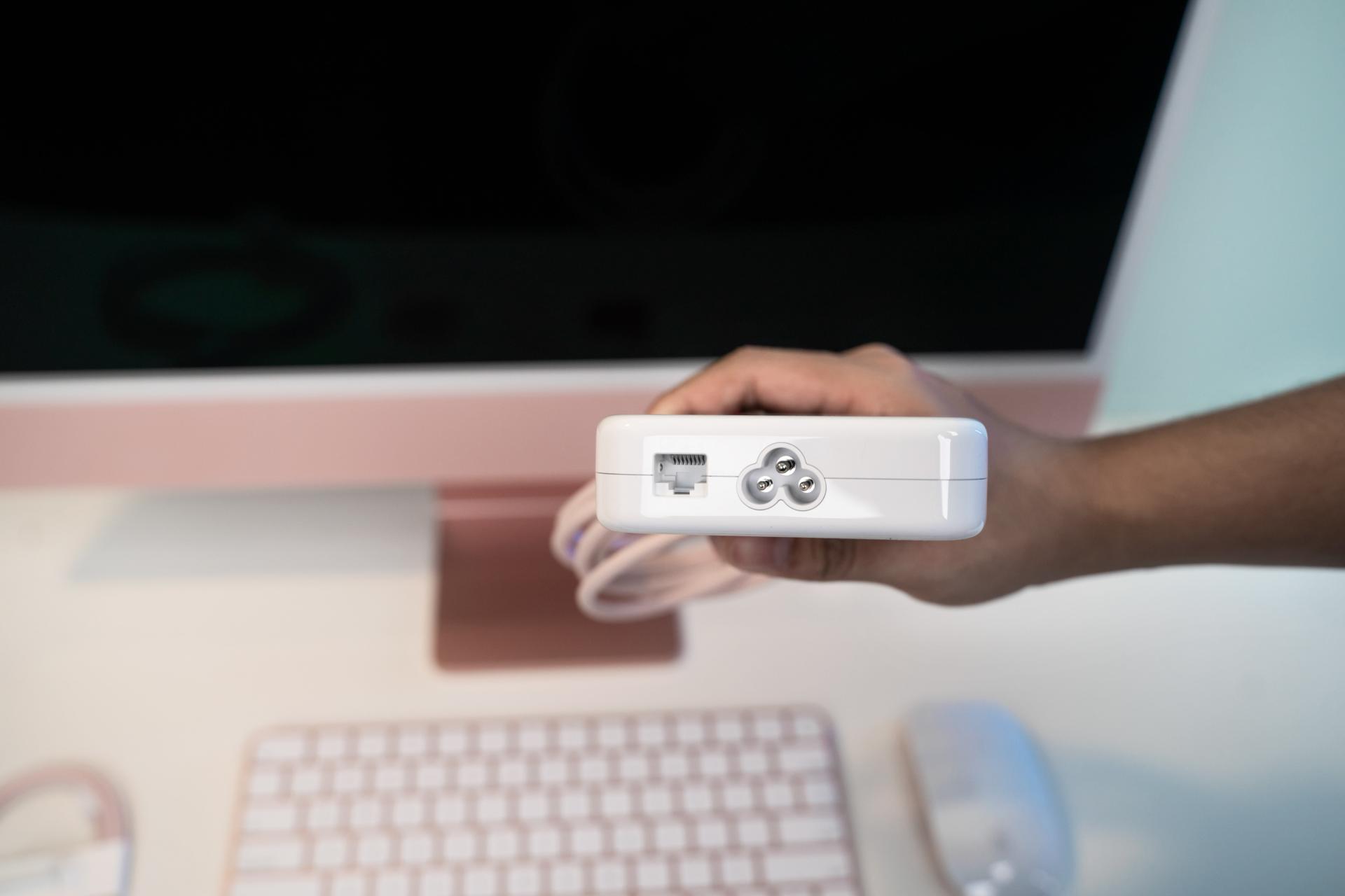 Ảnh thực tế iMac M1 2021: về Việt Nam giữa tháng 6, giá từ 33 triệu đồng