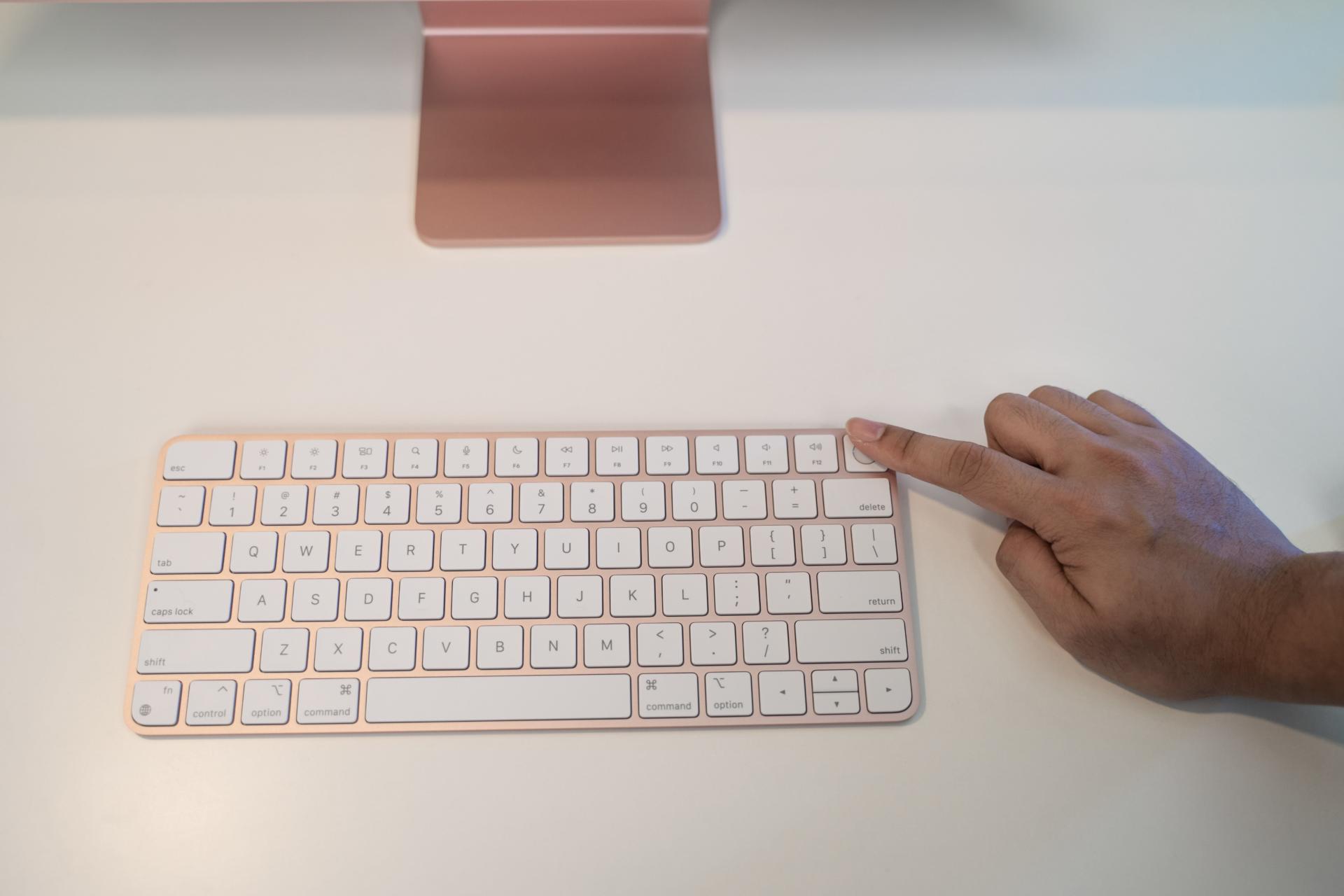 Ảnh thực tế iMac M1 2021: về Việt Nam giữa tháng 6, giá từ 33 triệu đồng