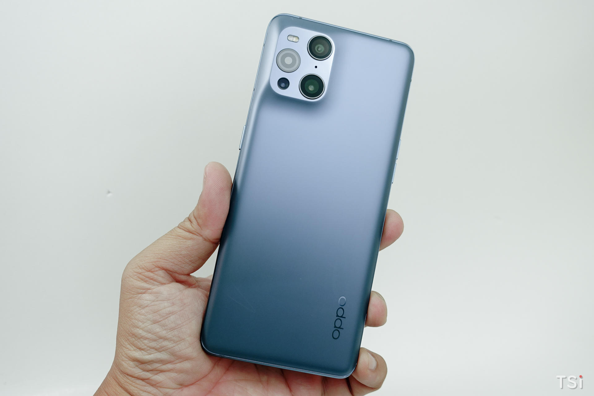 Mở hộp OPPO Find X3 Pro 5G, flagship với bộ tứ camera độc đáo nhất