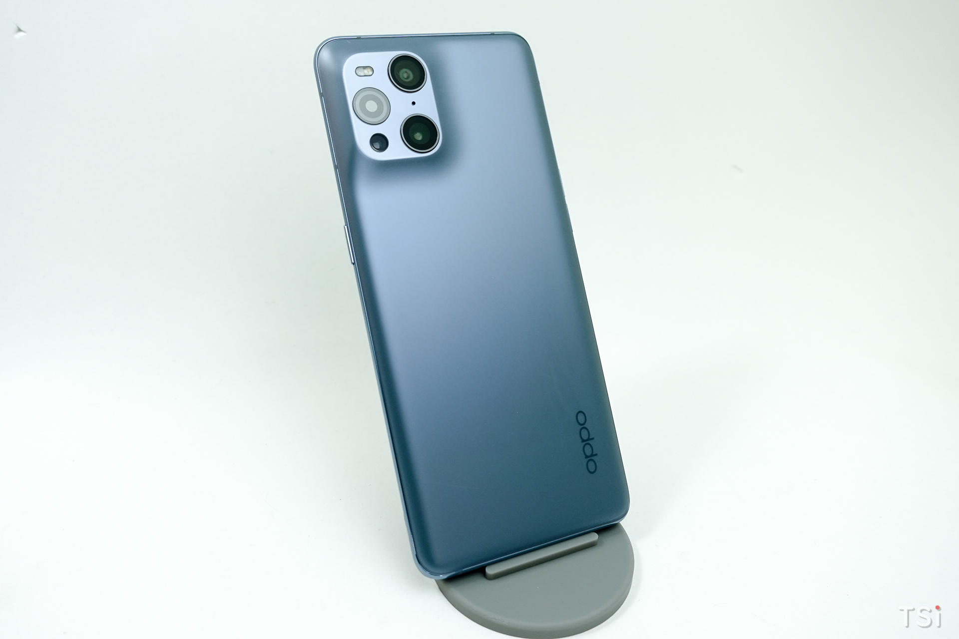 Mở hộp OPPO Find X3 Pro 5G, flagship với bộ tứ camera độc đáo nhất