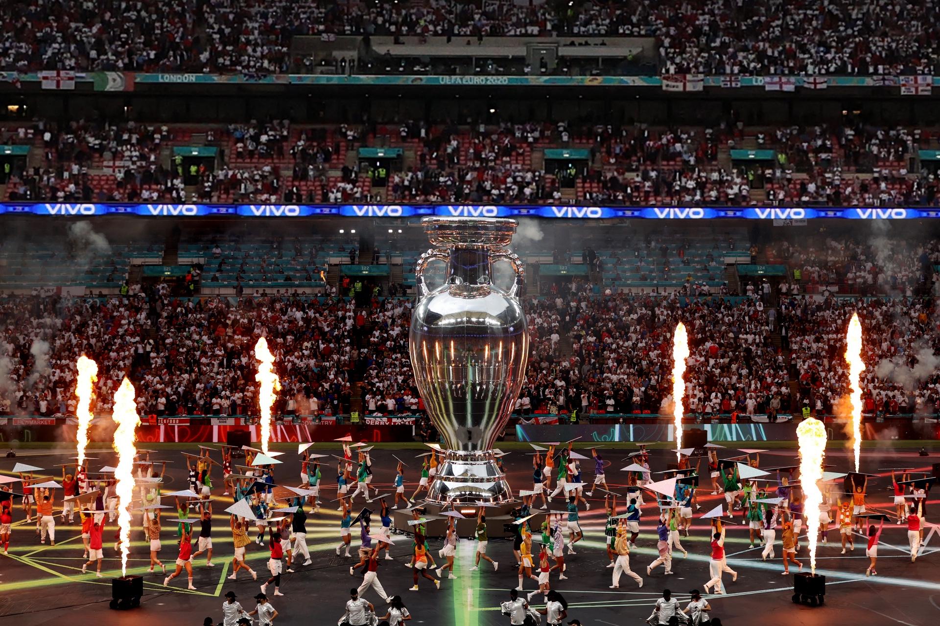 Thương hiệu vivo đồng hành tại Lễ Bế mạc UEFA EURO 2020