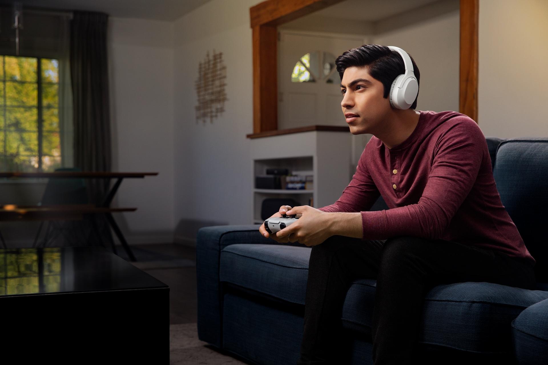 Ra mắt tai nghe Razer Opus X, giá 2,6 triệu đồng