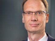 Ông Michael Lohscheller được Vingroup bổ nhiệm chức tổng giám đốc Vinfast toàn cầu Ông Michael Lohscheller được Vingroup bổ nhiệm chức tổng giám đốc Vinfast toàn cầu