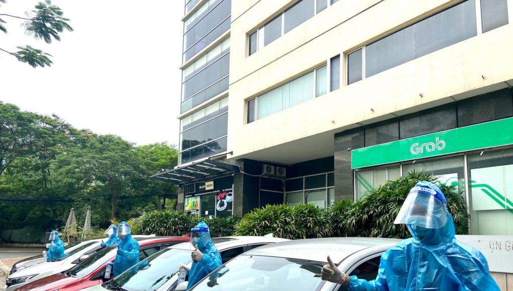 Grab Việt Nam triển khai đội xe phục vụ y tế, hỗ trợ công tác phòng chống dịch Covid-19 tại Hà Nội