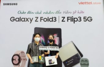 Rộn ràng buổi giao hàng sớm bộ đôi siêu phẩm Galaxy Z