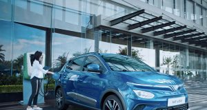 Ra mắt ô tô điện VinFast VF e34 giá 690 triệu đồng