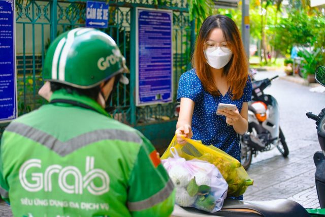 Grab tiếp tục đẩy mạnh dự án GrabConnect nhằm hỗ trợ tiêu thụ nông sản và hỗ trợ các đối tác SME trong giai đoạn bình thường mới Grab tiếp tục đẩy mạnh dự án GrabConnect nhằm hỗ trợ tiêu thụ nông sản và hỗ trợ các đối tác SME trong giai đoạn bình thường mới