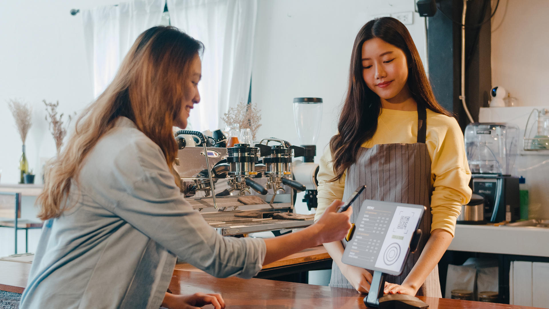 Tháng 11 MoMo hoàn tiền 50% khi dùng ví trả sau