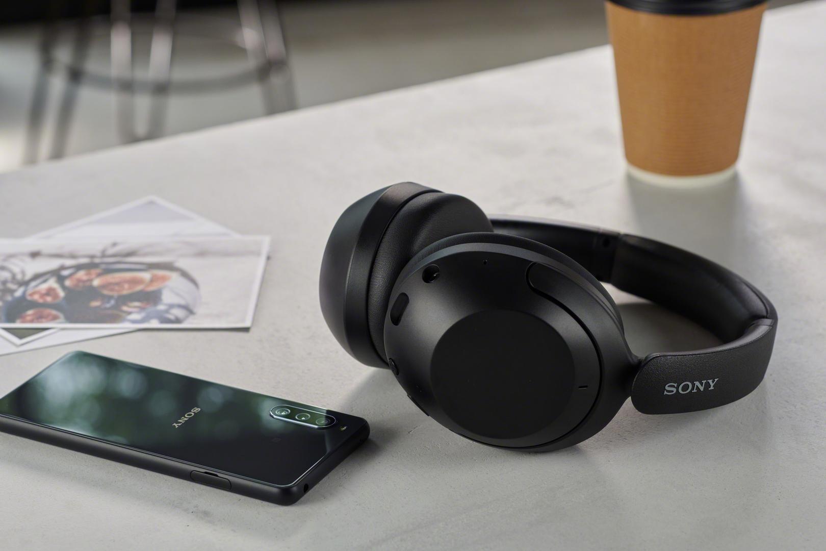 Sony WH-XB910N ra mắt: âm trầm mạnh mẽ và khử ồn thông minh