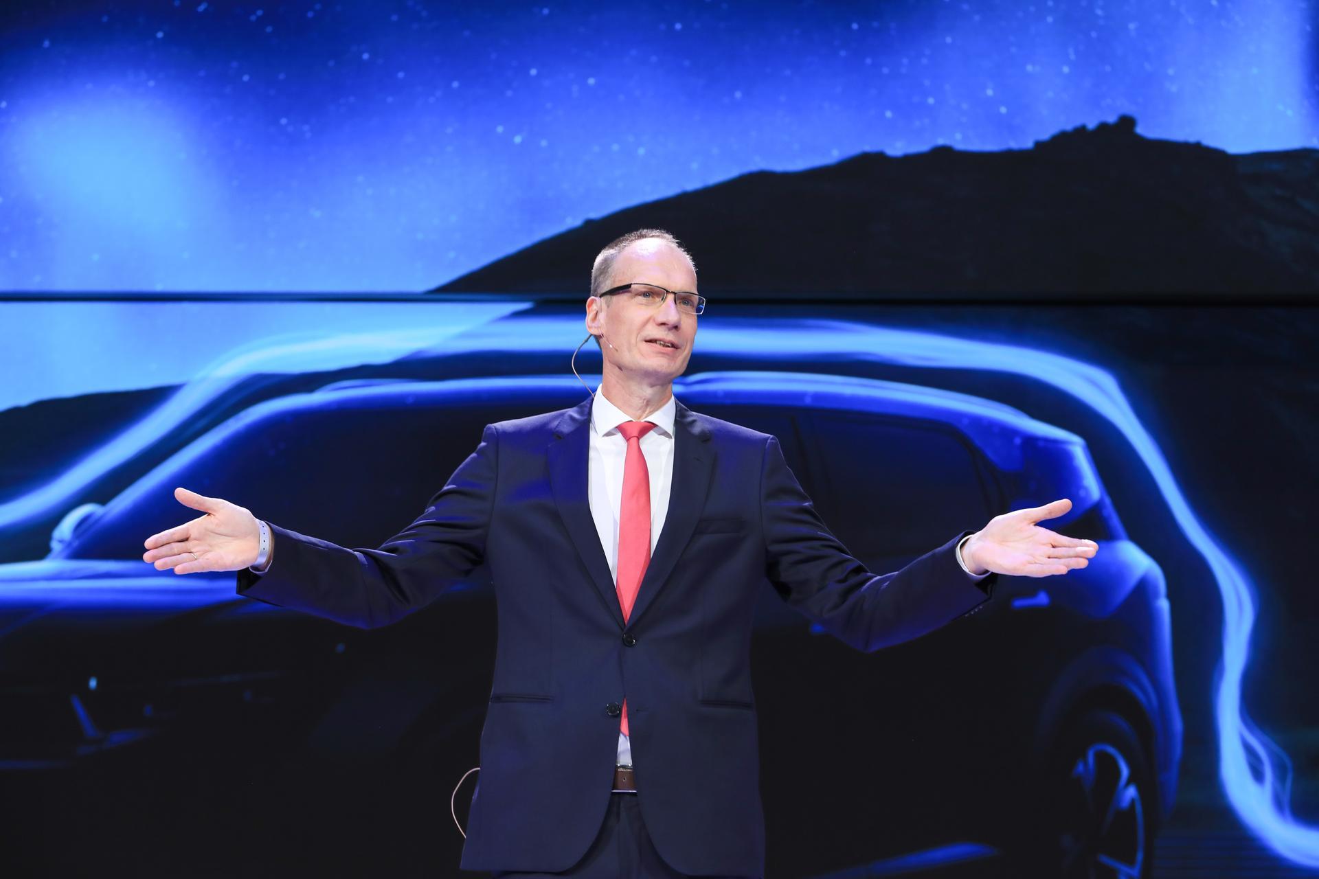 VinFast ra mắt thương hiệu xe điện tại Los Angeles Auto Show 2021
