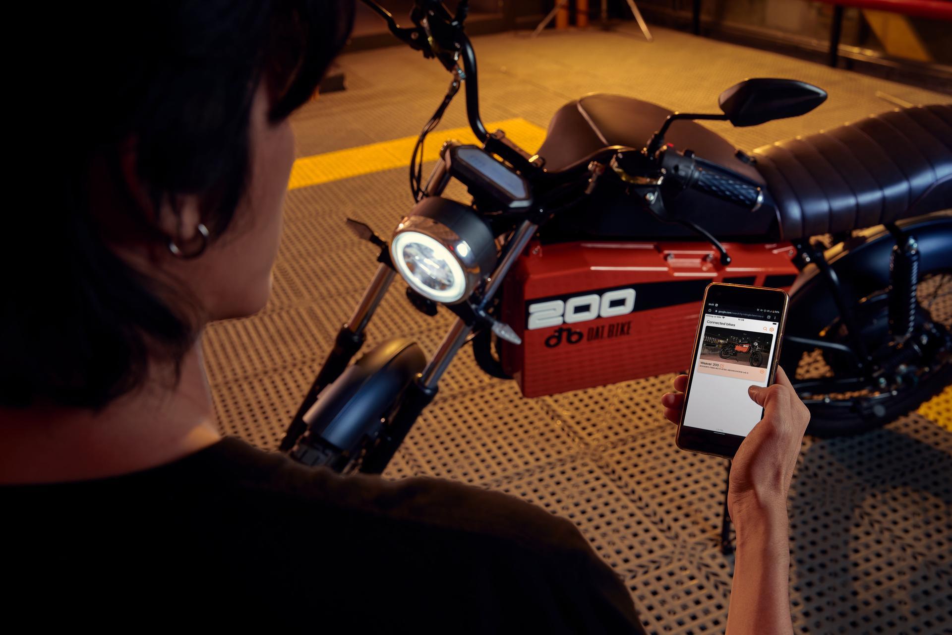 Dat Bike ra mắt xe máy điện Weaver 200: sạc pin 3 giờ, chạy được 200km