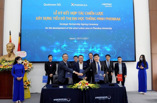 Phenikaa-X, Viettel Networks và Qualcomm ký kết thỏa thuận hợp tác xây dựng dự án tiểu đô thị đại học thông minh đầu tiên ở Việt Nam Phenikaa-X, Viettel Networks và Qualcomm ký kết thỏa thuận hợp tác xây dựng dự án tiểu đô thị đại học thông minh đầu tiên ở Việt Nam