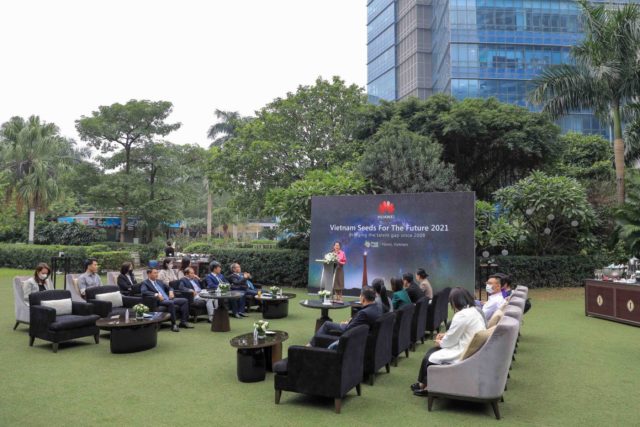 Huawei Việt Nam đào tạo 27 sinh viên ICT ưu tú trong chương trình Hạt giống cho Tương lai 2021 Huawei Việt Nam đào tạo 27 sinh viên ICT ưu tú trong chương trình Hạt giống cho Tương lai 2021