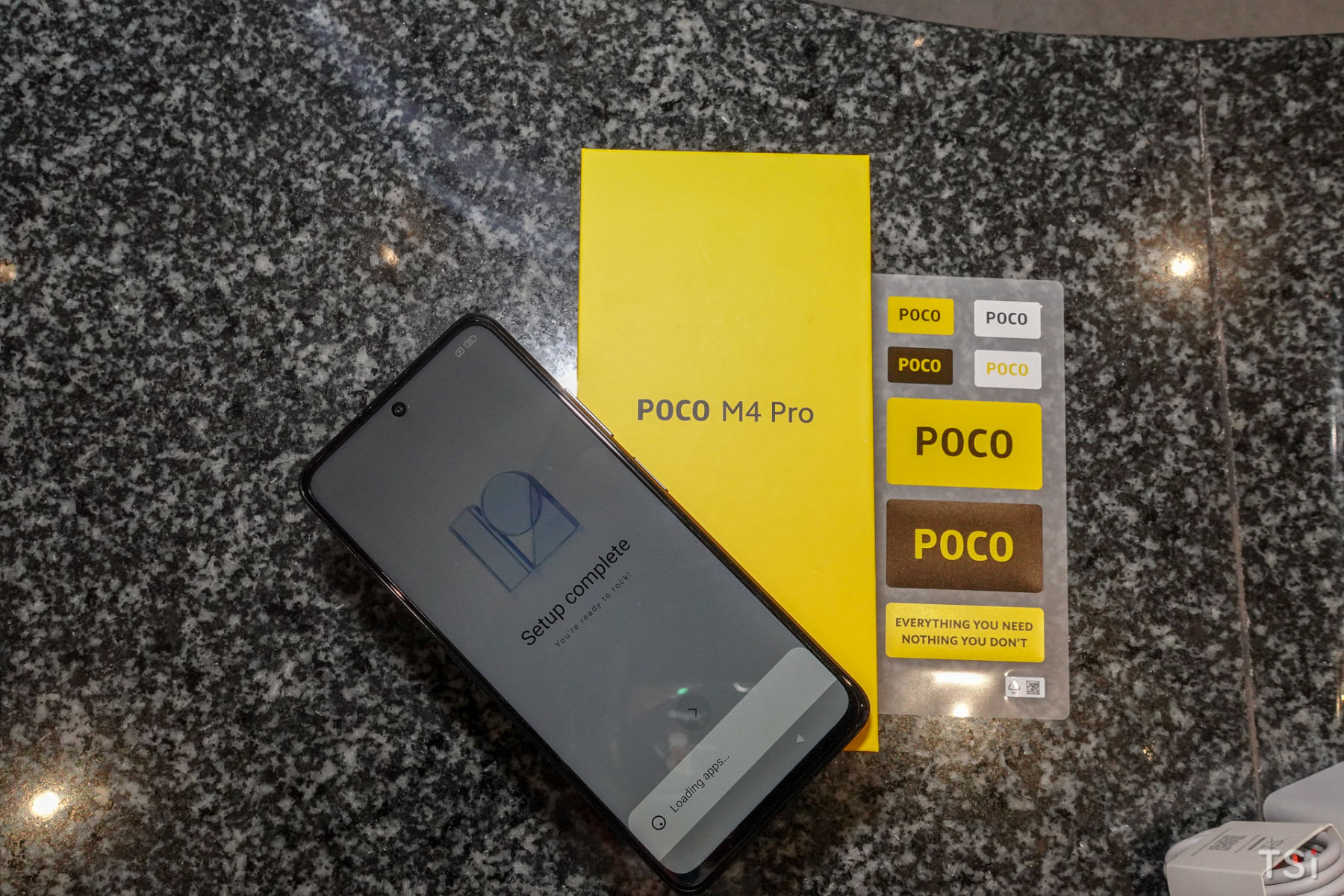 Mở hộp POCO M4 Pro 5G: Đẹp, giá hợp lý Mở hộp POCO M4 Pro 5G: Đẹp, giá hợp lý
