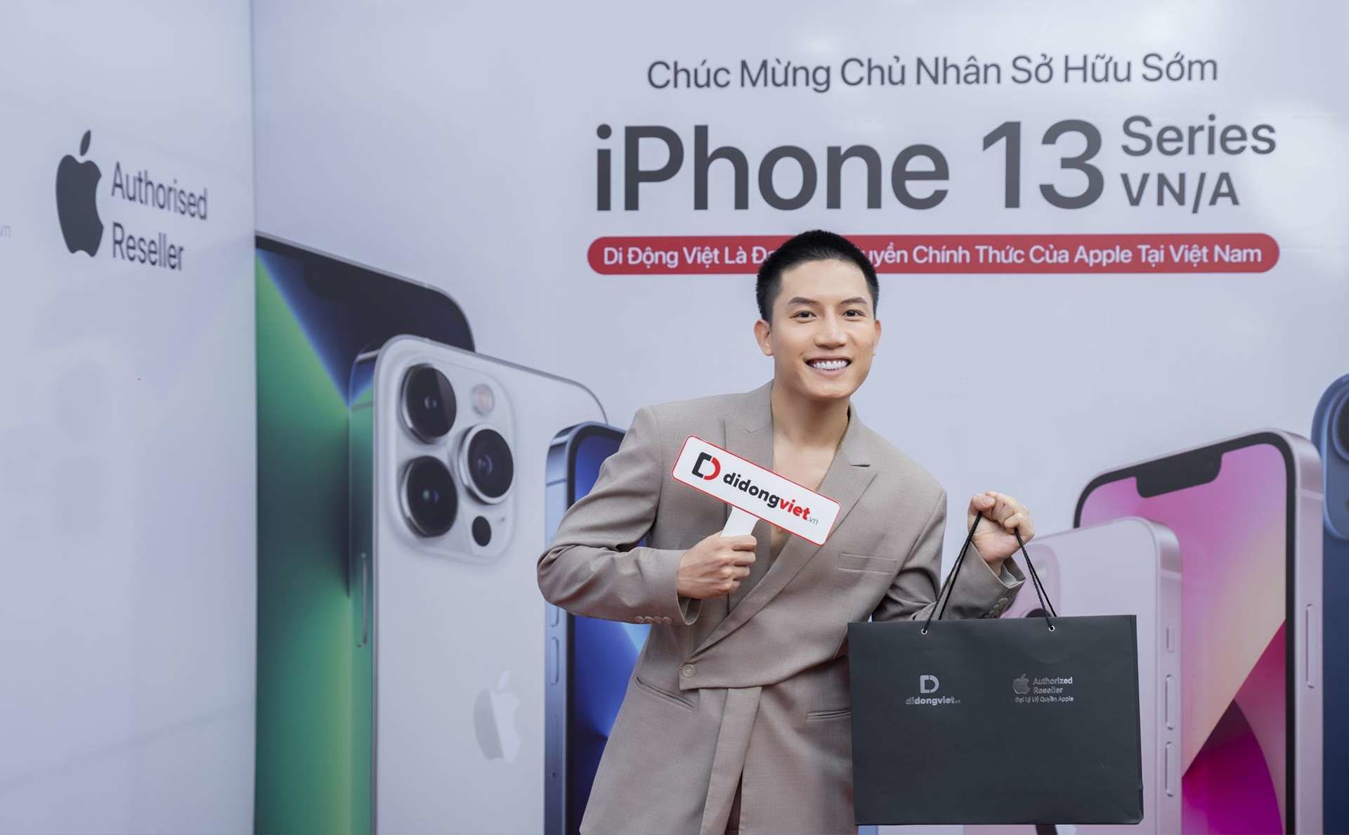 Nhiều điện thoại, phụ kiện công nghệ giảm tới 50% đón Tết Dương lịch 2022 Nhiều điện thoại, phụ kiện công nghệ giảm tới 50% đón Tết Dương lịch 2022