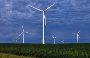 The Business Benefits of Sustainability in Supply Chain and Logistics The Business Benefits of Sustainability in Supply Chain and Logistics