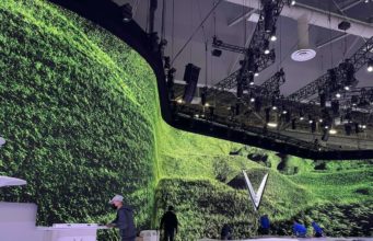 CES 2022 tràn ngập hình ảnh của hãng xe Việt Nam VinFast